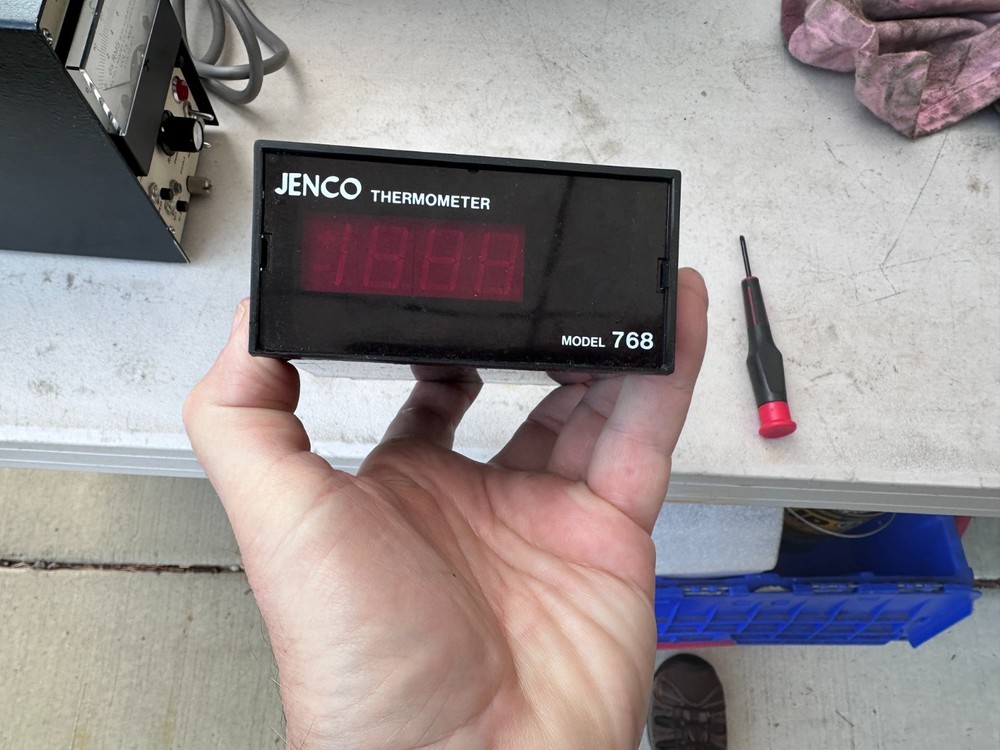 Jenco 768 Digital Panel Thermometer