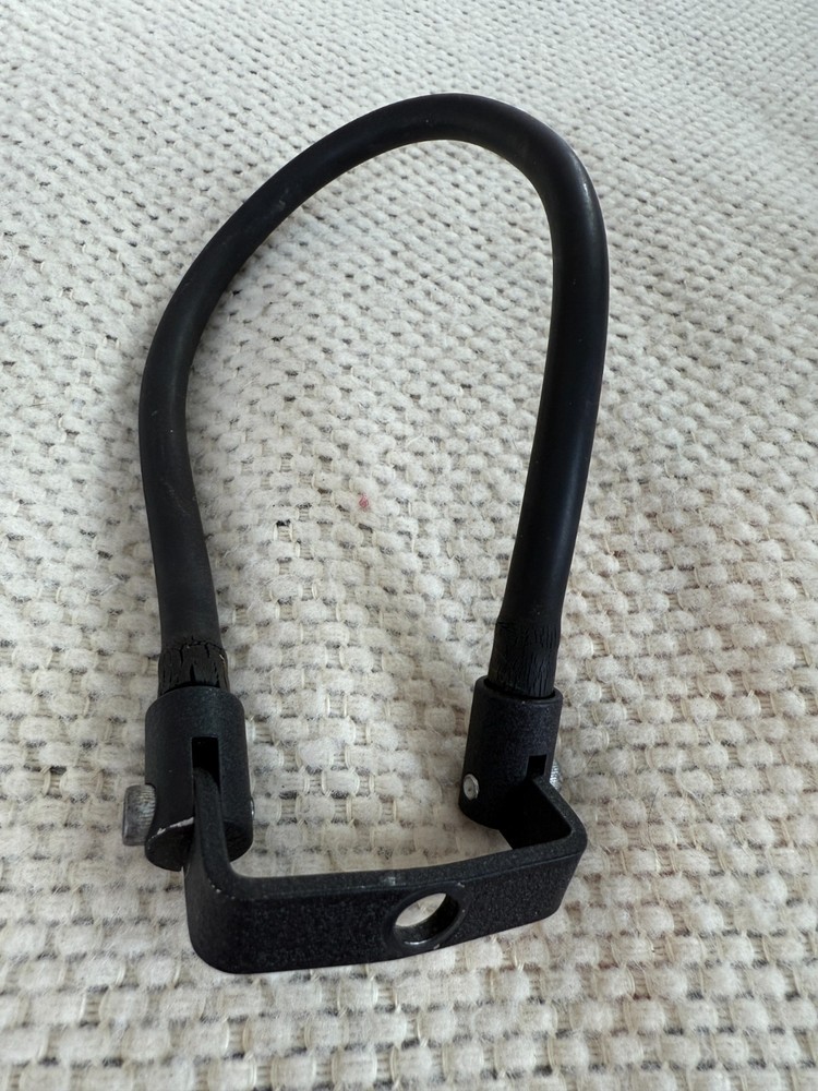 Rubber Hose Archery Wrist Strap