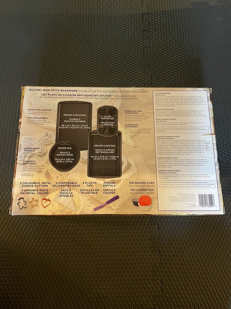 WILTON 115pcs Baking Set NIB