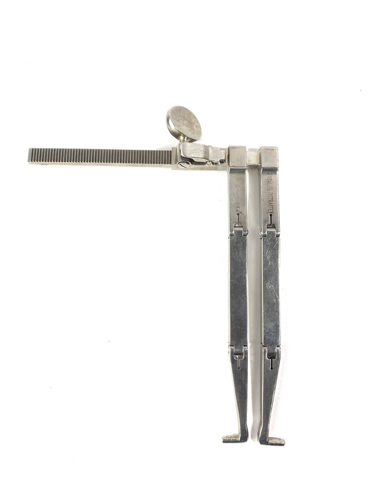 Stryker screw head Distractor