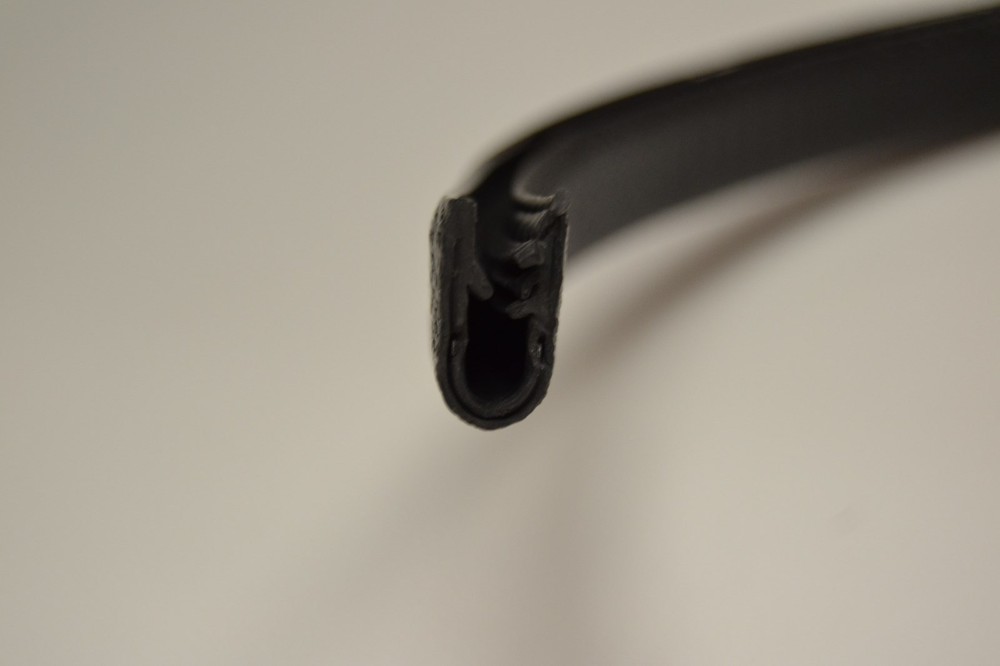 PINCH ON SNAP ON BLACK JUMBO WINDLACE TRIM HIGHEST QUALITY