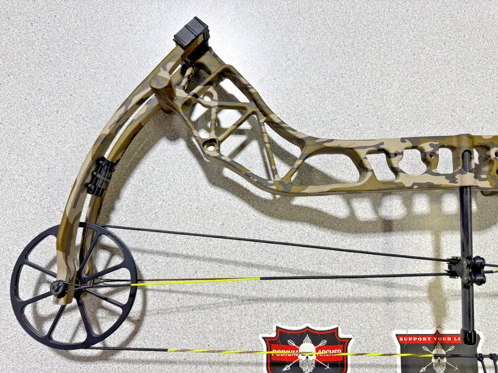 BEAR ADAPT PLUS...RH...MOSSY OAK BOTTOMLANDS