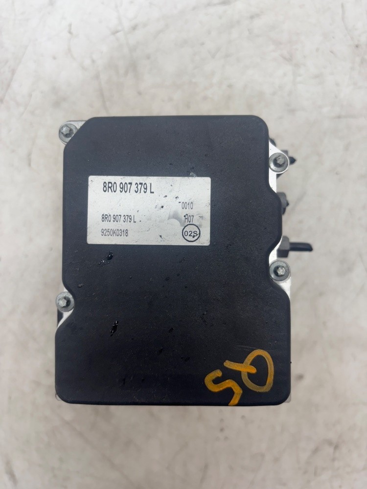 Audi Q5 8R (2008-2012) ABS Pump Modulator Control Unit 8R0907379L