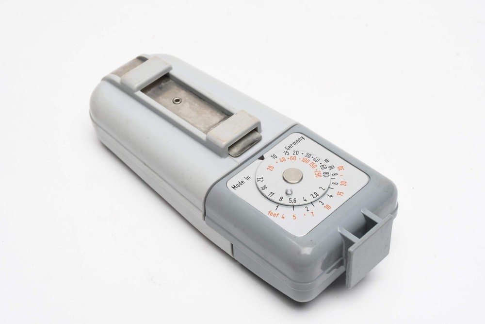 Zeiss Ikon Ikoblitz 4 flash reflector, clean