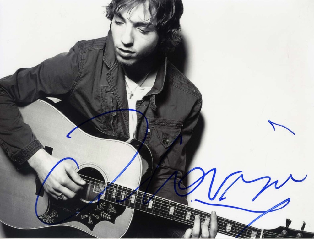 SINGER James Morrison autograph, signed photo