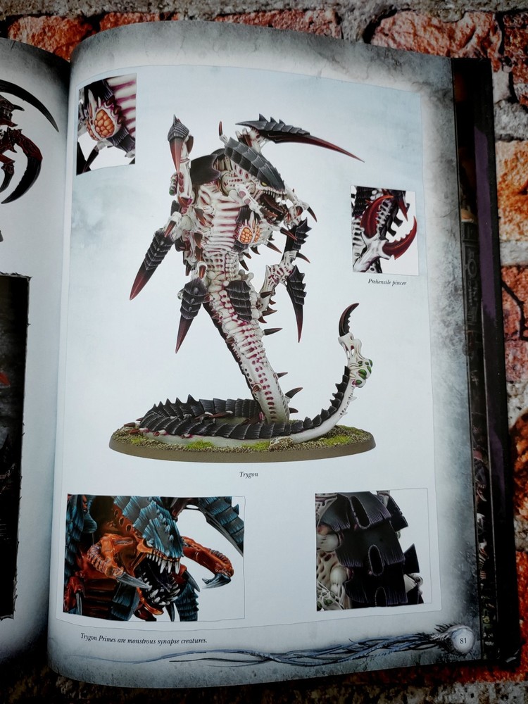 Warhammer 40k: Tyranids Codex [2012]