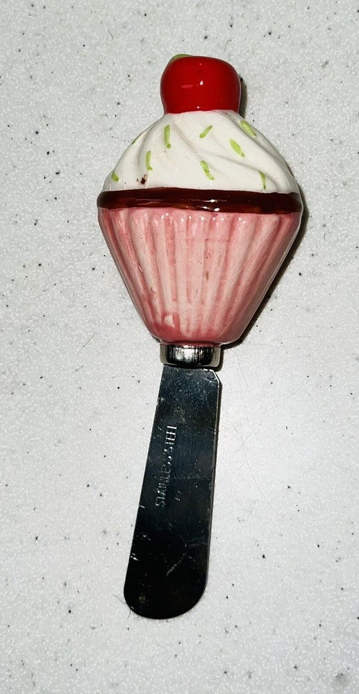 Cupcake Spreader Knife #53