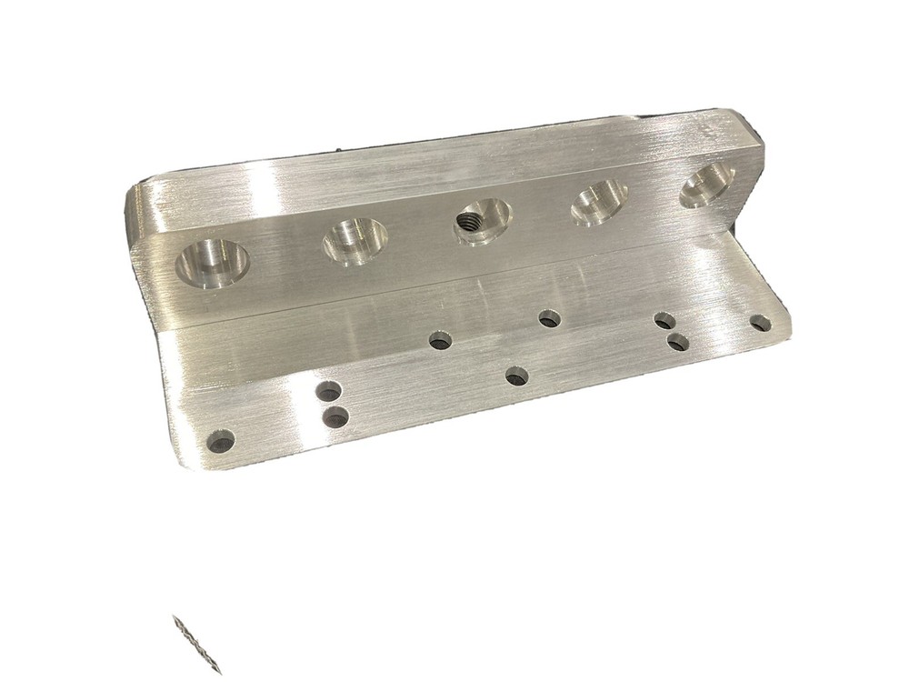 Engine Lift Plate LS 5.3 6.0. Fits Holley & Spreadbore Pattern