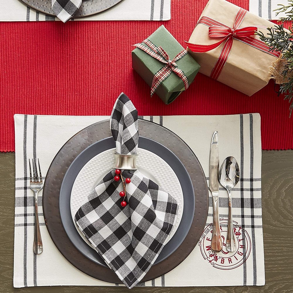 Design Imports Table Runner, Tango Red (751089)
