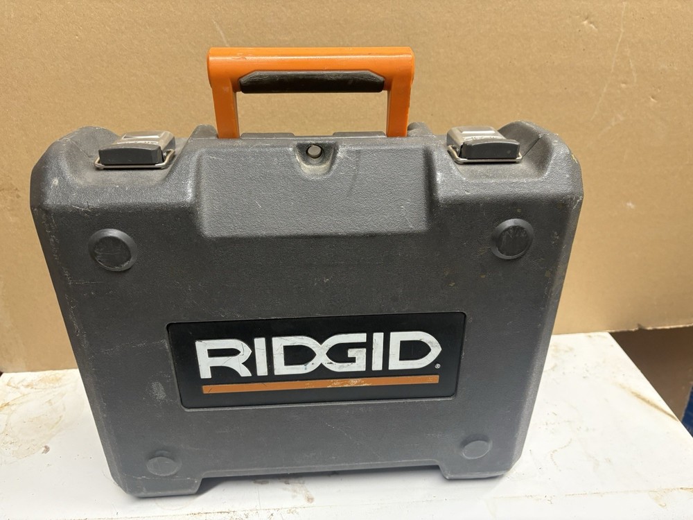 USED RIDGID R2400 COMPACT LAMINATE TRIMMER ROUTER VARIABLE SPEED WITH CASE