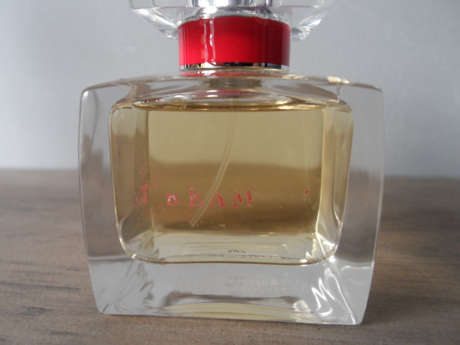 Dreaming Tommy Hilfiger EDP Spray 1.7 oz Unboxed Print On The Bottle Is Smeared