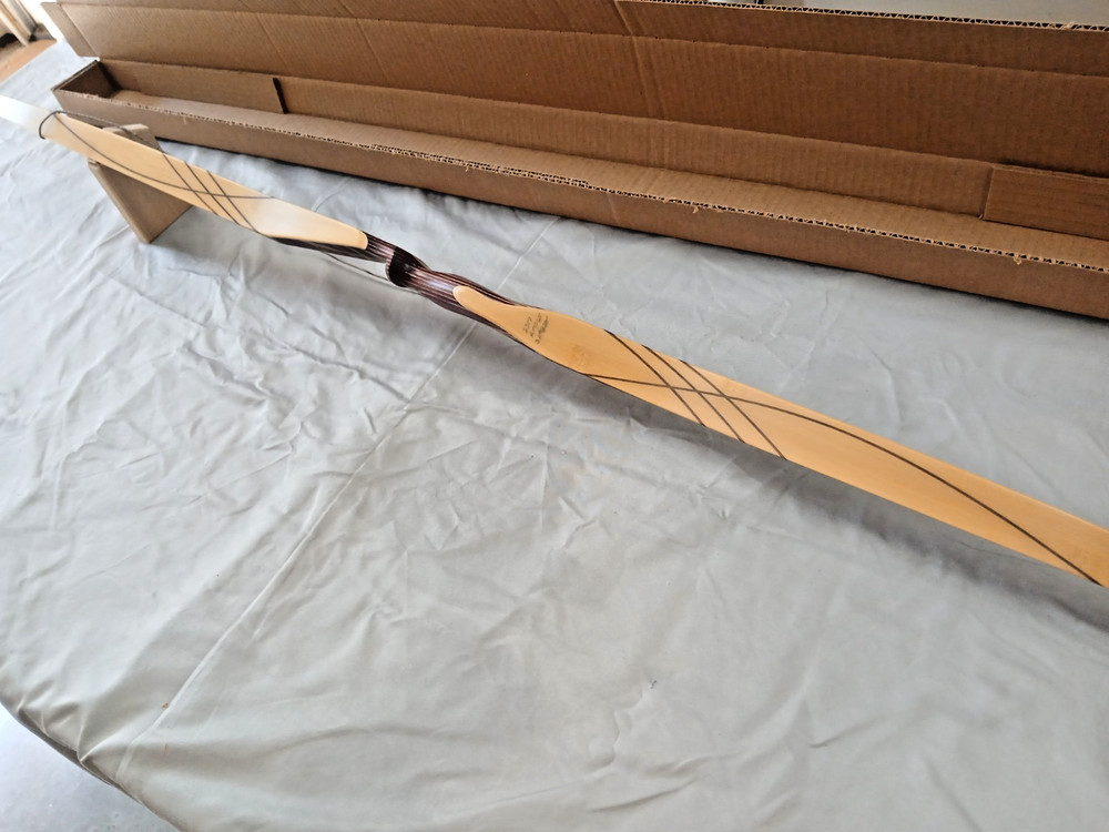 CHARRON ARCHERY - CUSTOM LONGBOW 60"AMO @ 32#