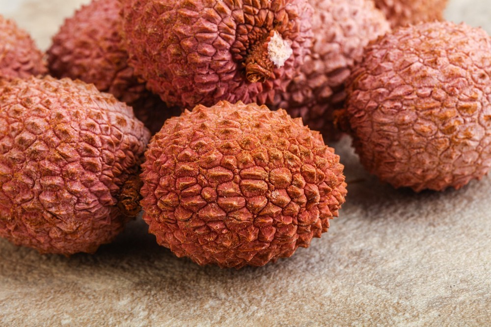 4 lbs fresh lychee fruits