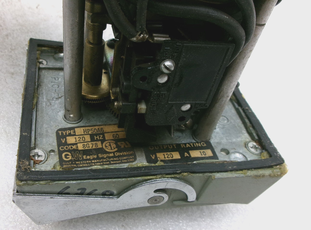 EAGLE SIGNAL DIVISION CYCLE-FLEX 30 SECOND ANALOG TIMER HP50A6 #363G