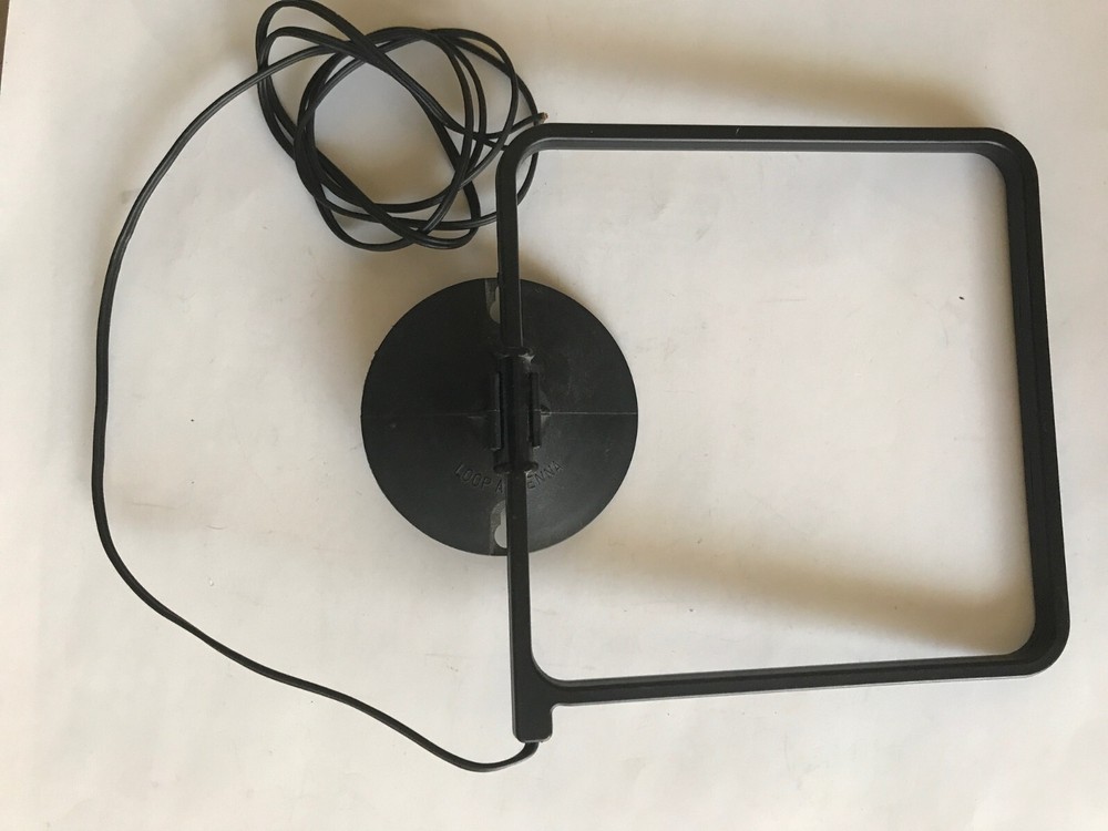AM loop antenna with 3.5 ft connection wire