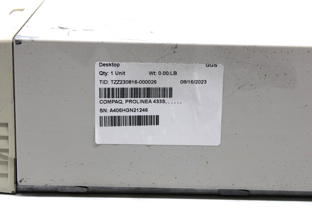 Vintage Compaq ProLinea 4/33S Desktop Computer - Powers-On - Needs Repair