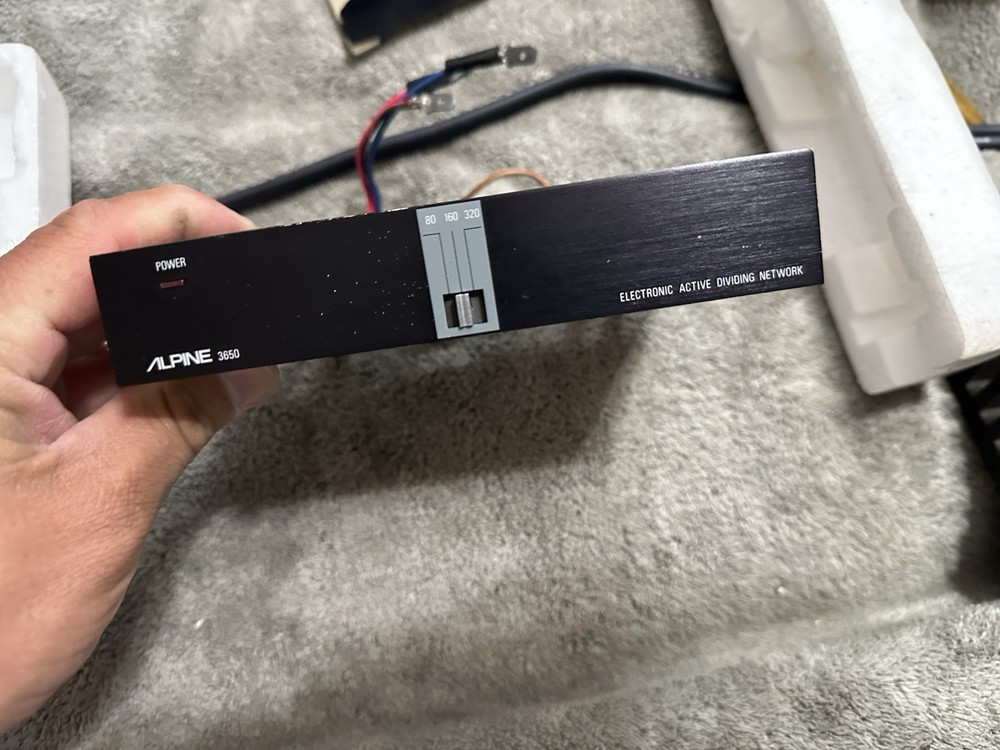 ALPINE Electronic Active Dividing Network Model 3650 Old School
