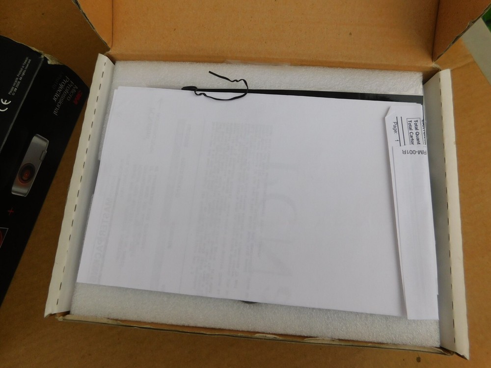 3M Micro Professional Projector MPro110 new open box