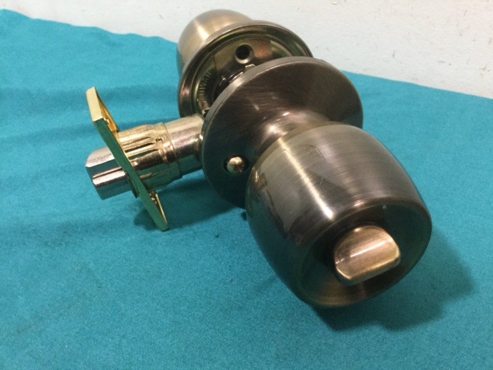 EZ Set Entry Lockset & Single Cylinder Deadbolt - Locksmith