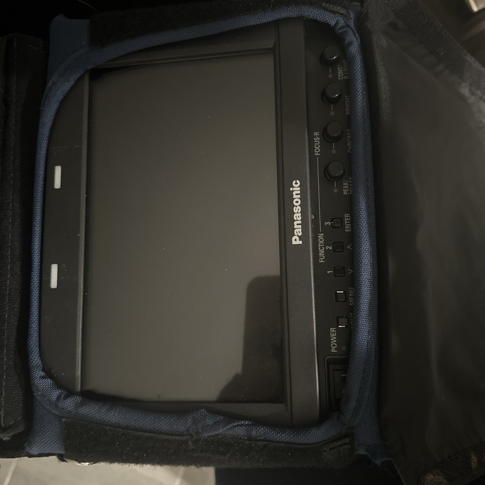 Panasonic BT-LH80WP 7.9" Multi-Format Color LCD (NO POWER SUPPLY)  working