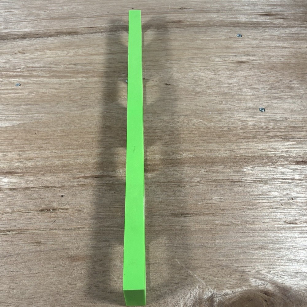 Hyper Tough 24" Green Plastic Level Embossed High-Impact Light Weight Topview