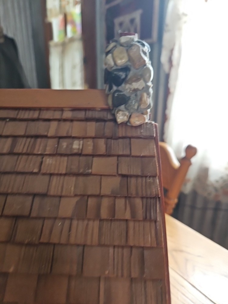 Handmade Log Cabin Birdhouse