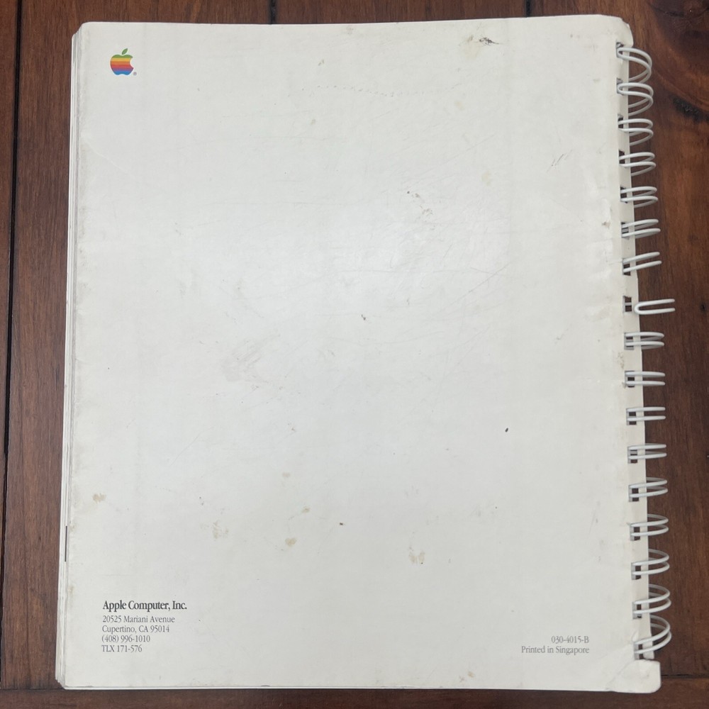 Macintosh Reference - Book of Operations and System Reference - 1990