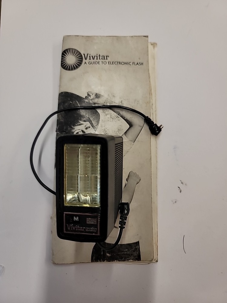 Vivitar Electronic Automatic Flash Model 202 With Manual