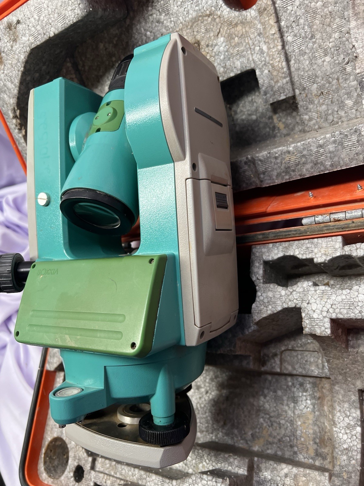 SOKKIA DT-600 Electronic Digital Theodolite Parts Or Repair READ NO POWER