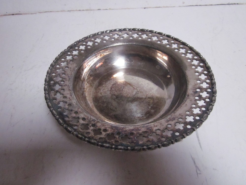 VINTAGE SILVER CITY PLATE CO SMALL LATTICEWORK RIM SERVING BOWL TRINKET TRAY