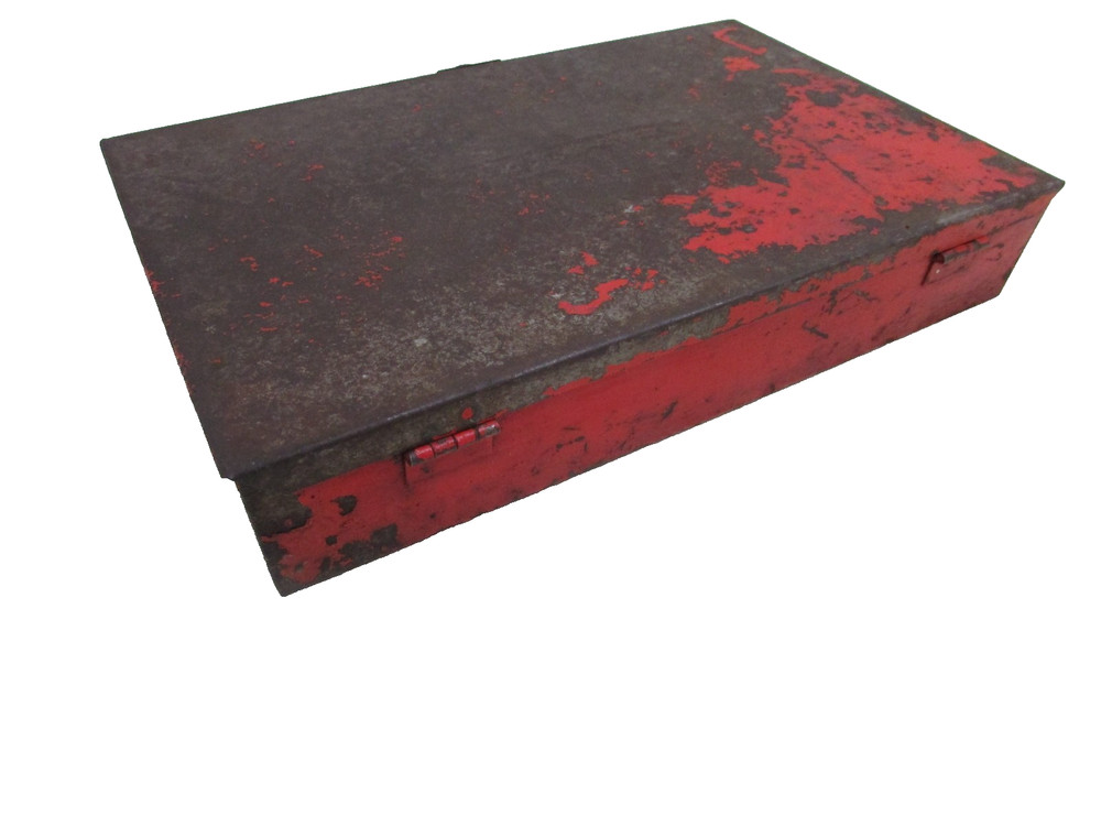 VINTAGE SNAP ON TOOLS METAL CASE FOR COMPRESSION GAUGE