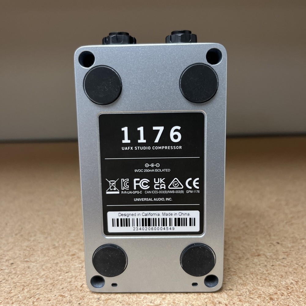 Universal Audio UAFX 1176 Studio Compressor Pedal