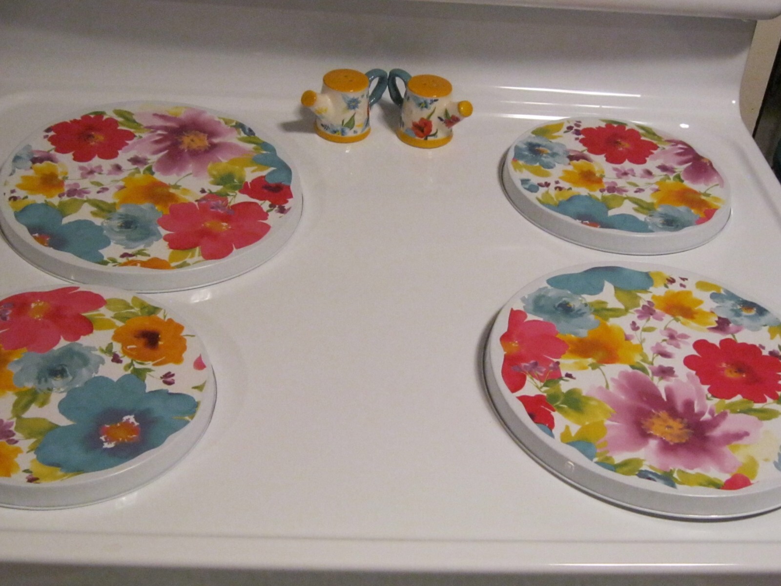 NEW HANDCRAFTED PIONEER WOMAN BREEZY BLOSSOM LAMINATE STOVE BURNER COVERS