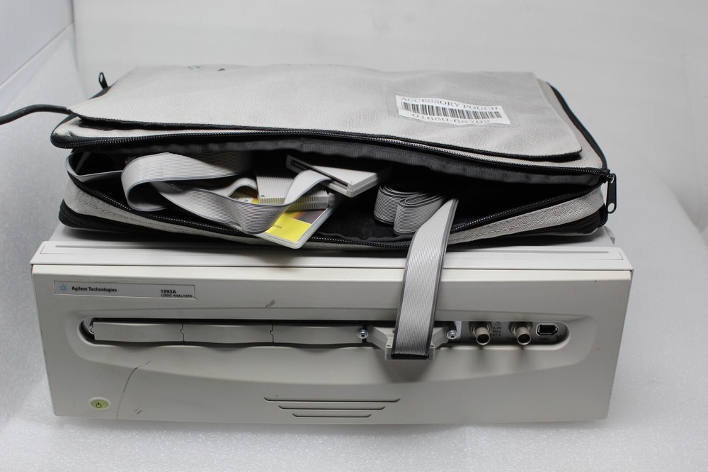 Logic Analyzer, Agilent 1693A With bag