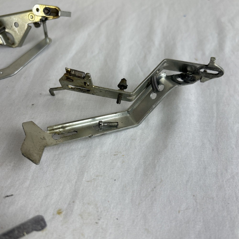 Dual 1019 Miscellaneous Linkages Original