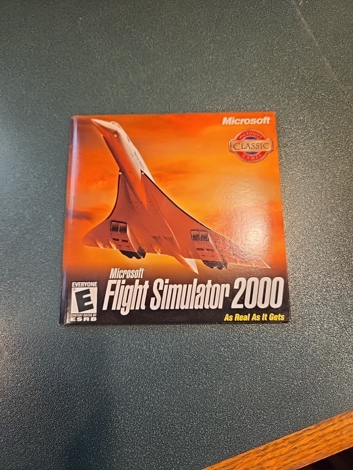 Microsoft Flight Simulator 2000 PC Computer Video Game 2 CD-ROM Disc  ID#
