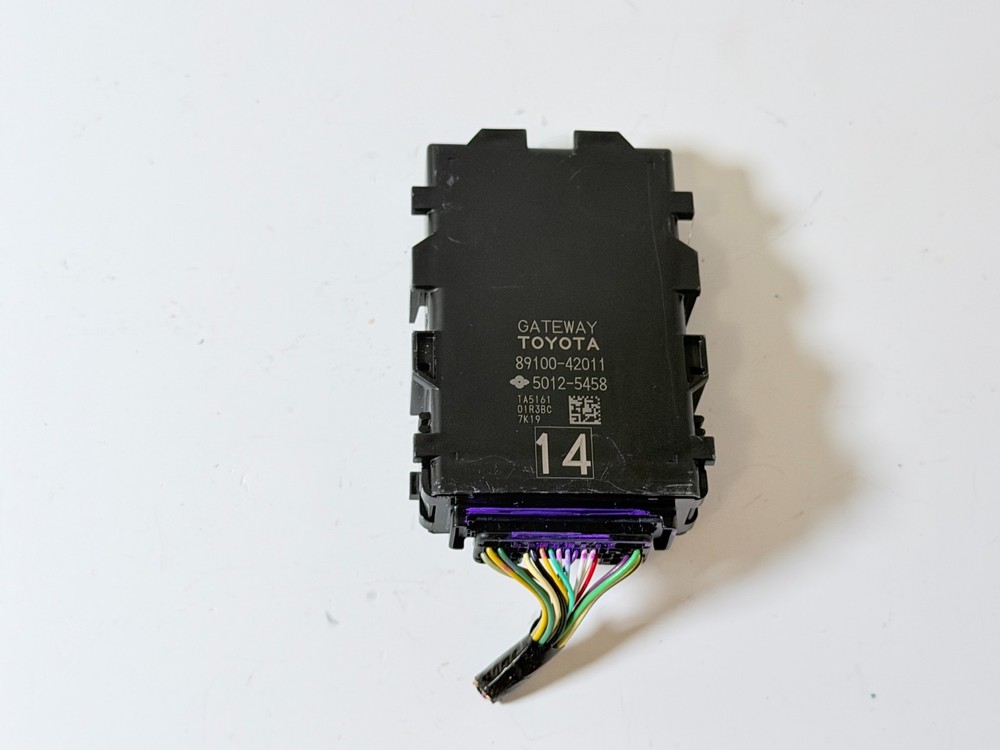 2018 TOYOTA RAV4 GATEWAY CONTROL MODULE | OEM 89100-42011