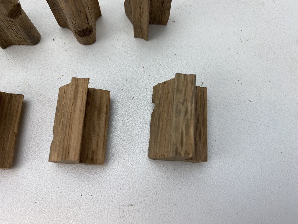 Antique Oak Corner Blocks