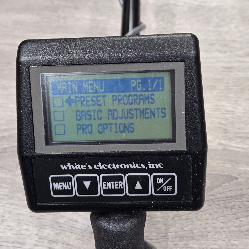 White's Electronics Spectrum XLT Metal Detector