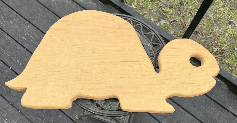 WOODEN CUTTING BOARD "TURTLE", HANDMADE (O)