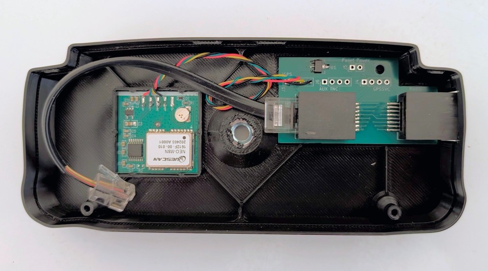 Kenwood D700 internal GPS conversion kit