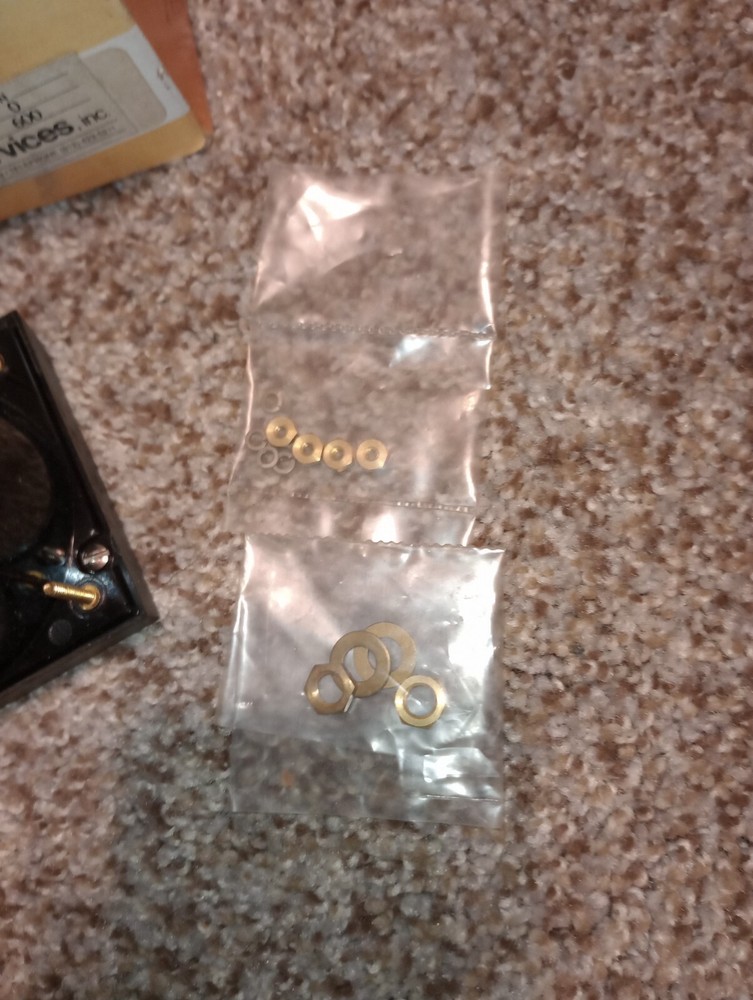 NEW GENUINE SIMPSON INSTRUMENTS MODEL 2143 PANEL METER 0-600VAC