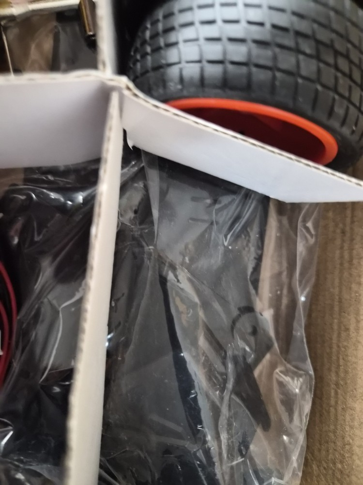 Sun Founder Smart Video Car Kit Version 2.0 for Raspberry Pi NEW COMPLETE