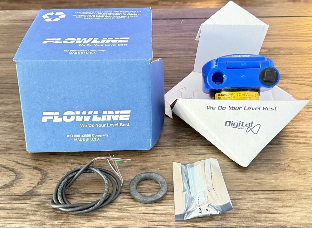 Flowline EchoSonic II Continuous Level Transmitter LU27-4 Analog Solid State