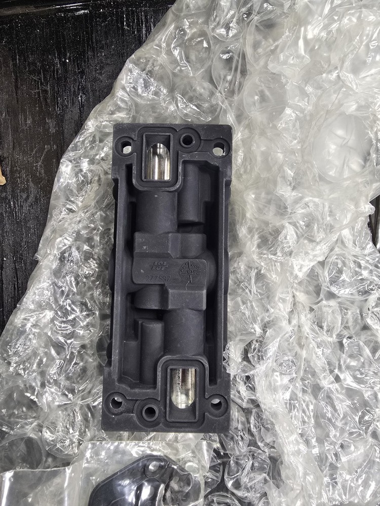 24A580 GRACO (Nos)
