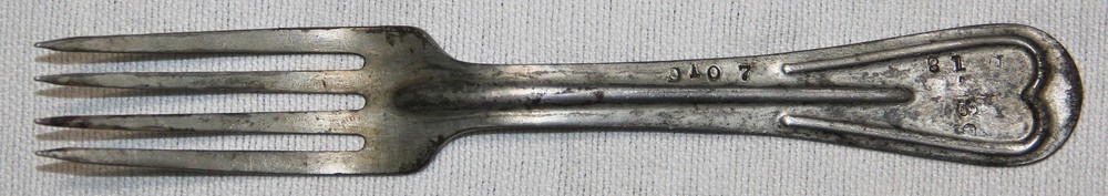 ORIGINAL WWI 1917 DATED MESS KIT WITH FORK
