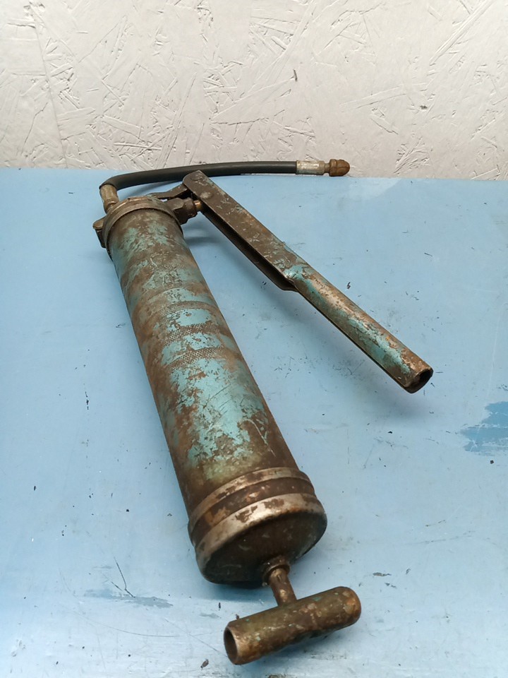 Unbranded Blue Grease Gun (LL)