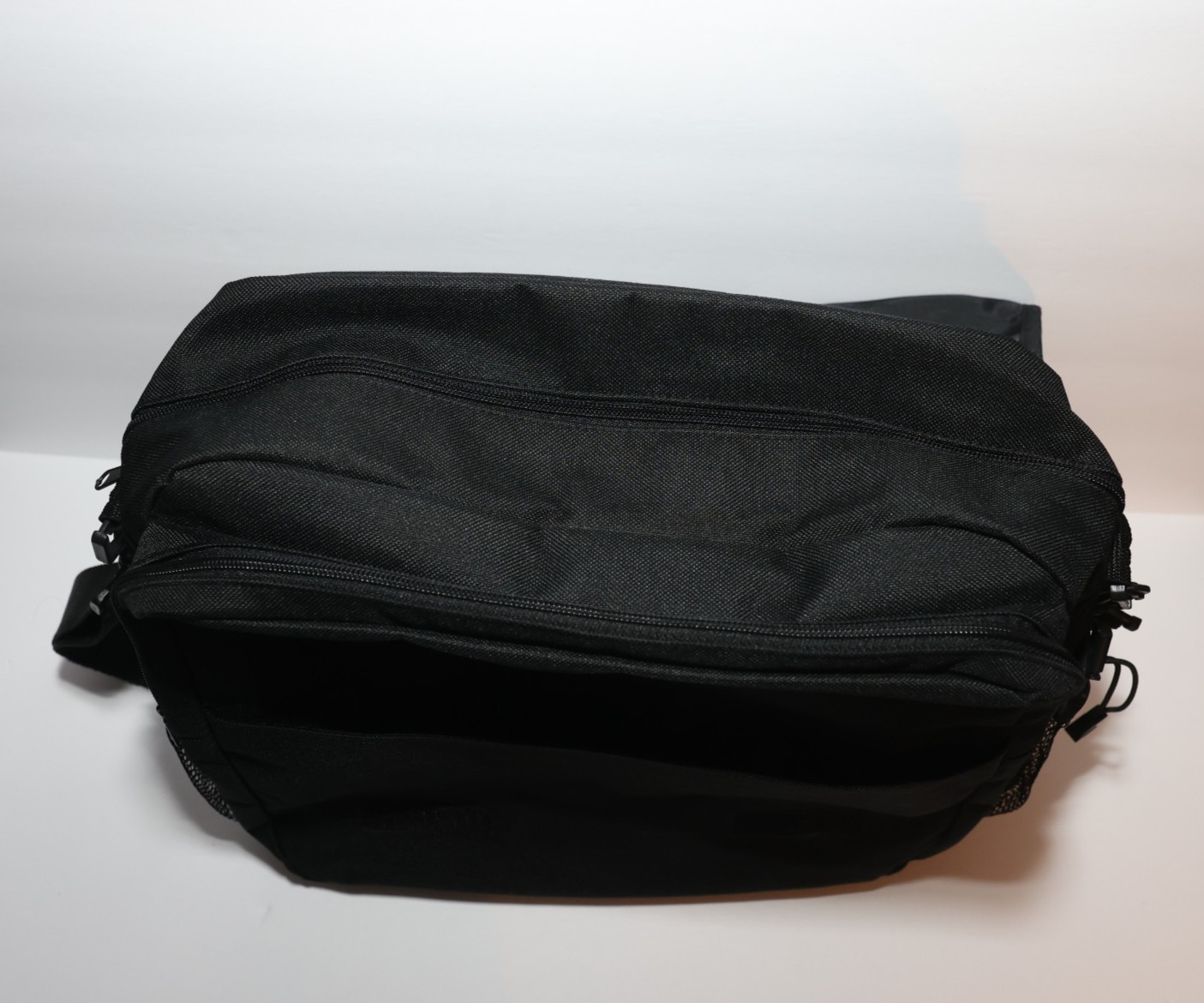 Walt Disney's Magic Cruise Line Cross Body Bag Mediterranean Spain France Italy