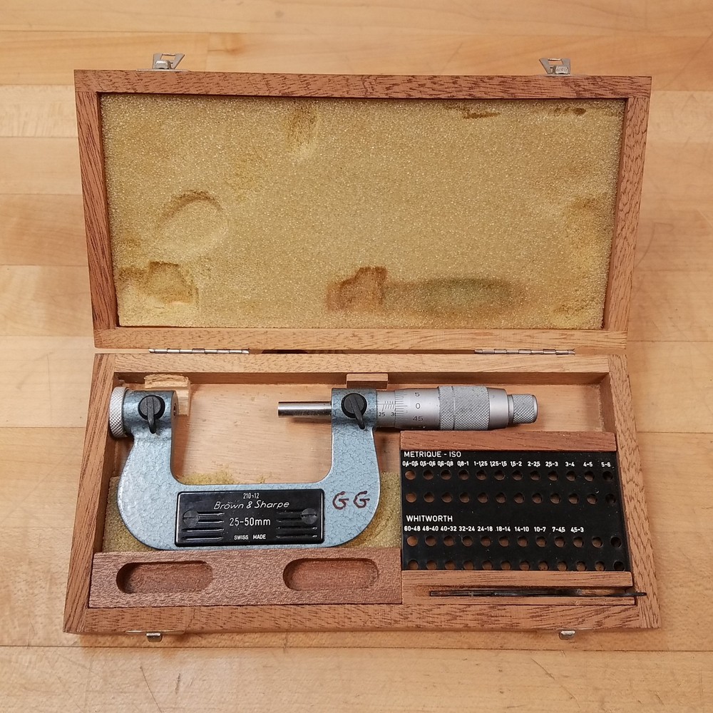 Brown & Sharpe 210-12, 25-50mm, Thread Micrometer Without Tips - USED
