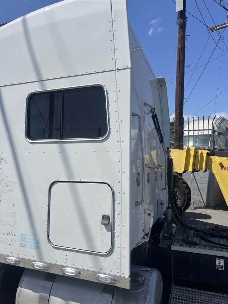 Peterbild 389 2020 Canvin Sleeper.